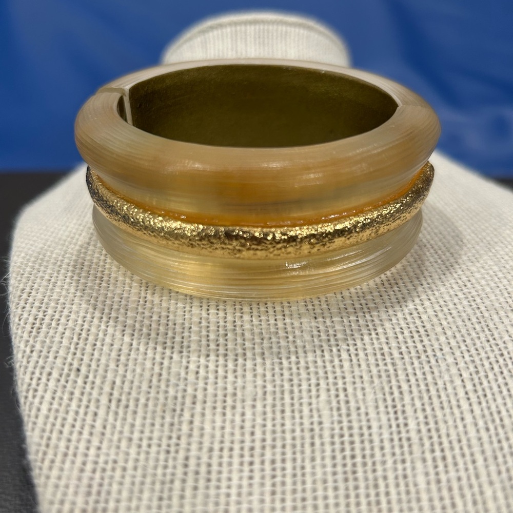 ALEXIS BITTAR Gold Bangle Bracelet With Gold Hammered Band